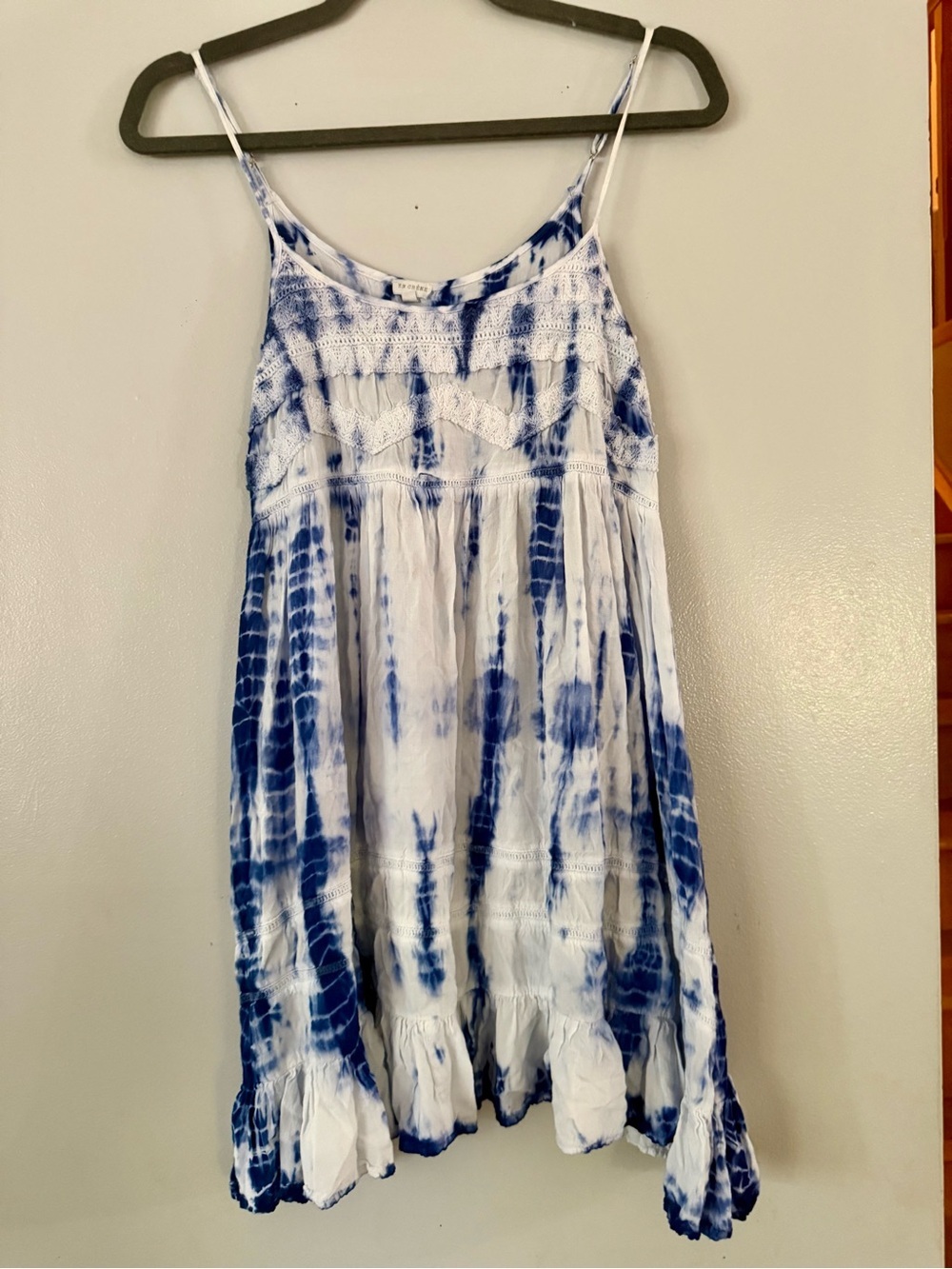 En Creme Blue and White Tie-Dye Crochet Mini Dress size M
